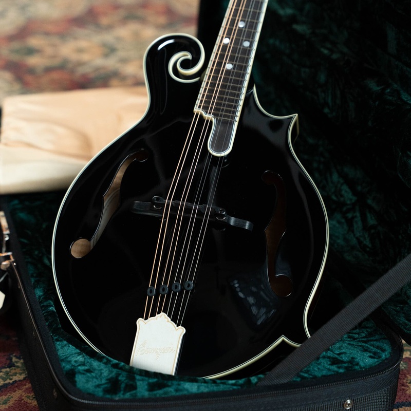 Bourgeois M5-F-BT Aged-Tone Adirondack/Maple Black Top F-Style Mandolin #1101