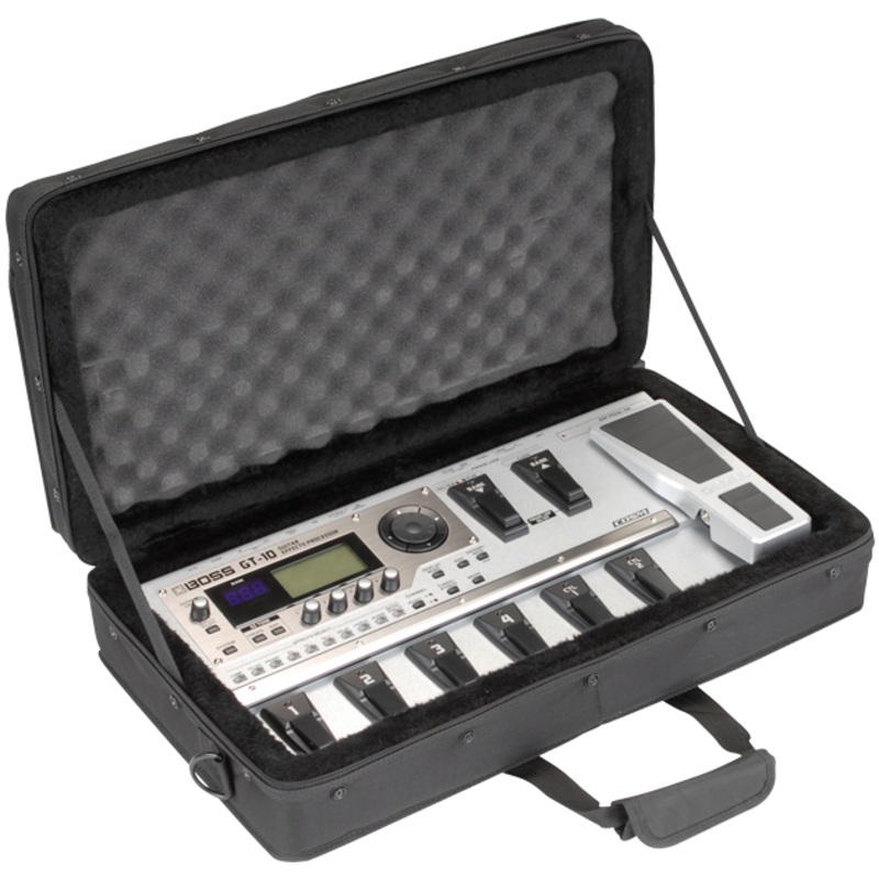 SKB SKB-SC2111 21 x 11 x 3 Controller Soft Case