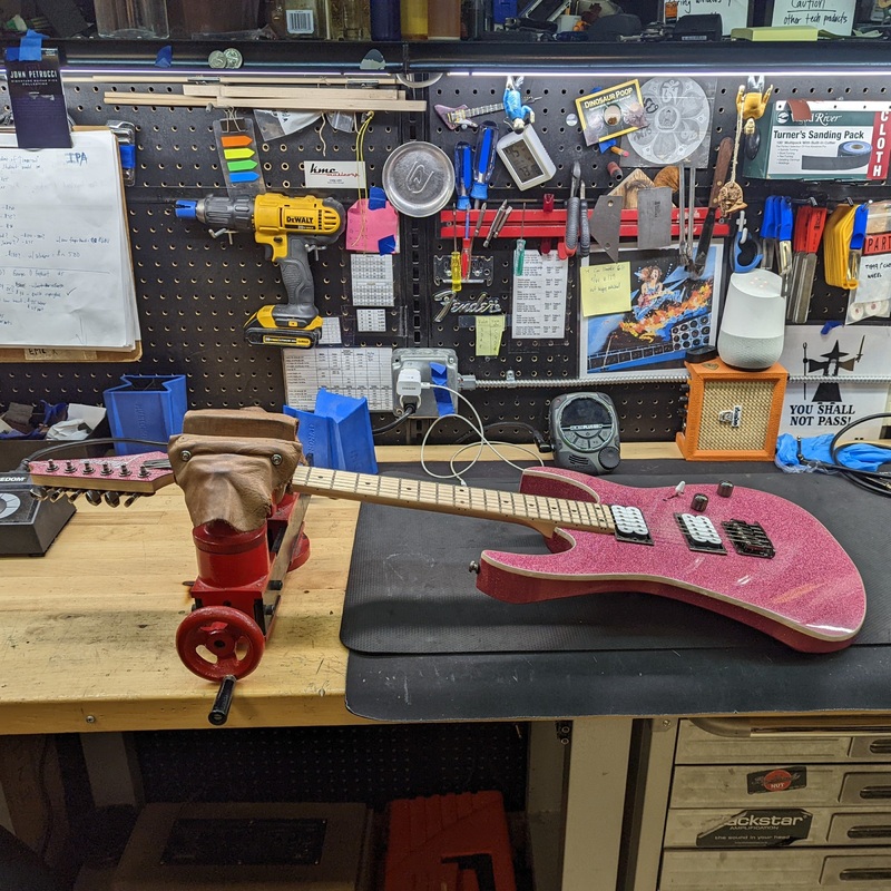 SERVICE | Restring 6-string Fretted Instrument