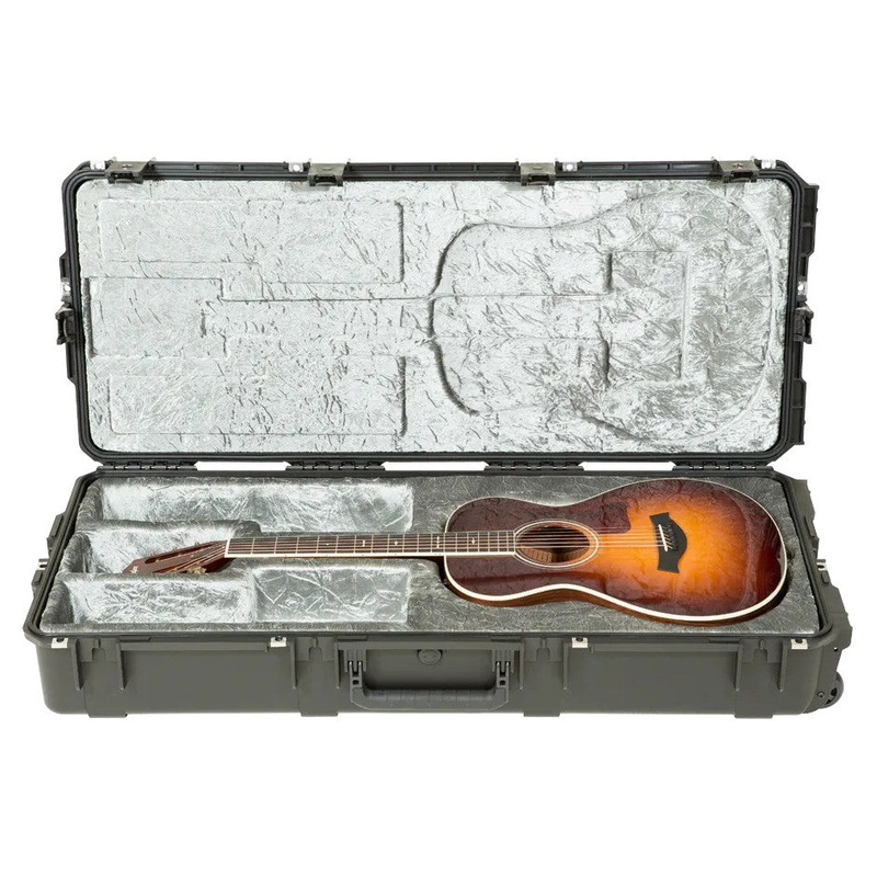 SKB iSeries Waterproof Classical/Thinline Case – TSA Latches, w/ Wheels