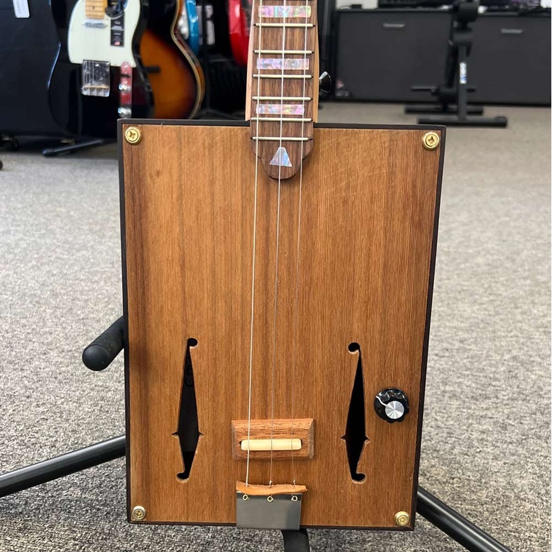 E3 Strings 3-String Hardwood Cigar Box Acoustic-Electric Guitar (Pre-Owned)