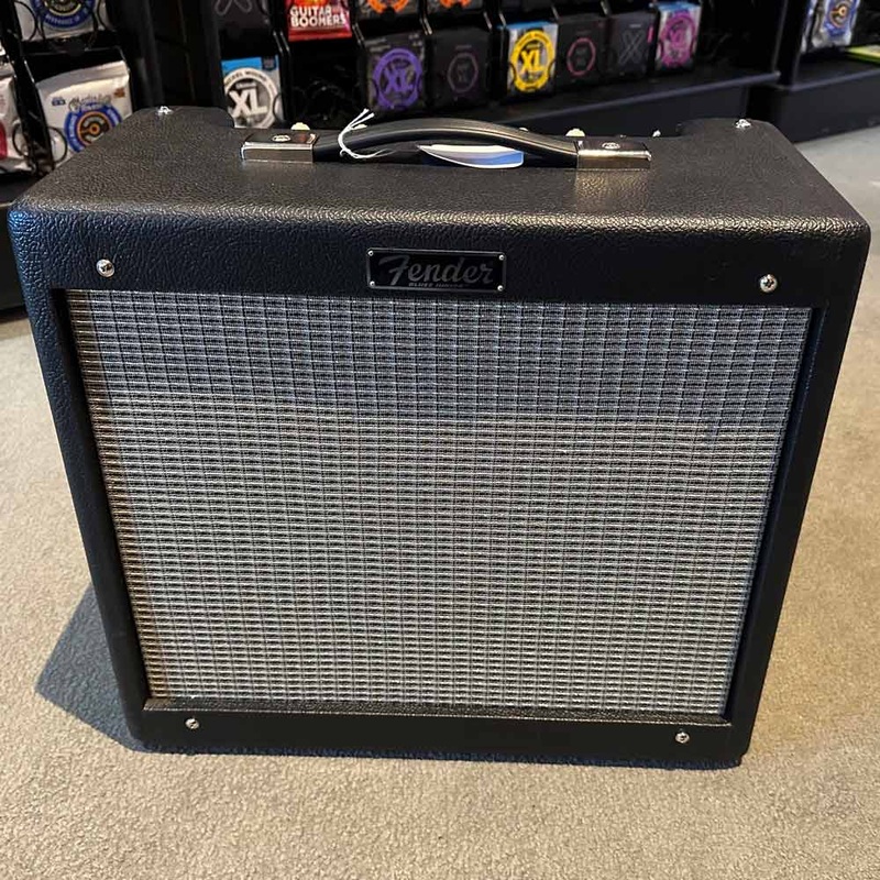 Fender Blues Junior IV 15-Watt 1×12 Combo Guitar Tube Amp (Pre-Owned)