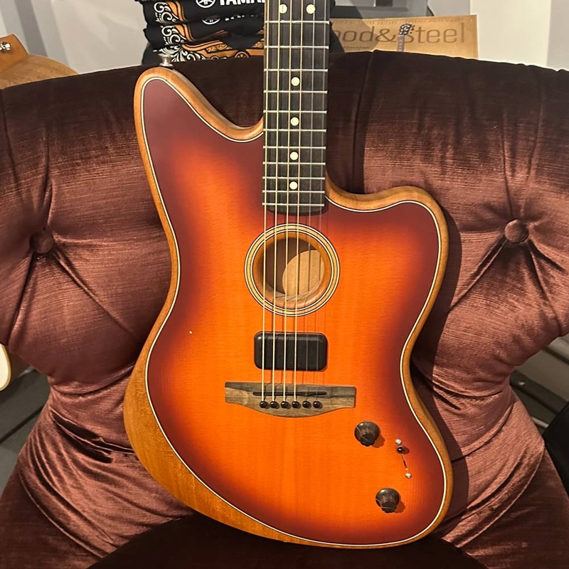 Fender American Acoustasonic Jazzmaster Acoustic-Electric Guitar w/ Bag – Sunburst (Pre-Owned)